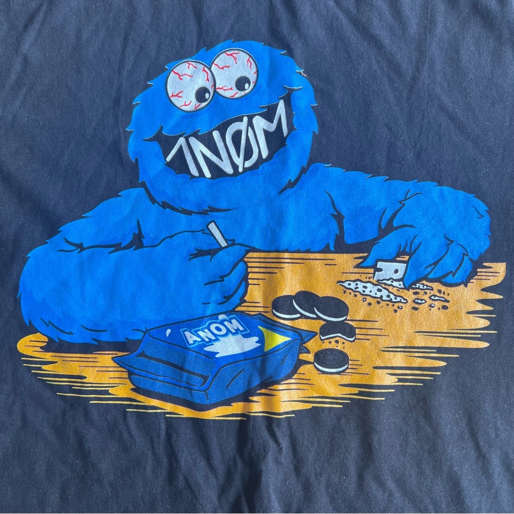 Unusual Black Graphic T-Shirt Rare Anom Cookee Monster Adult Unisex Medium